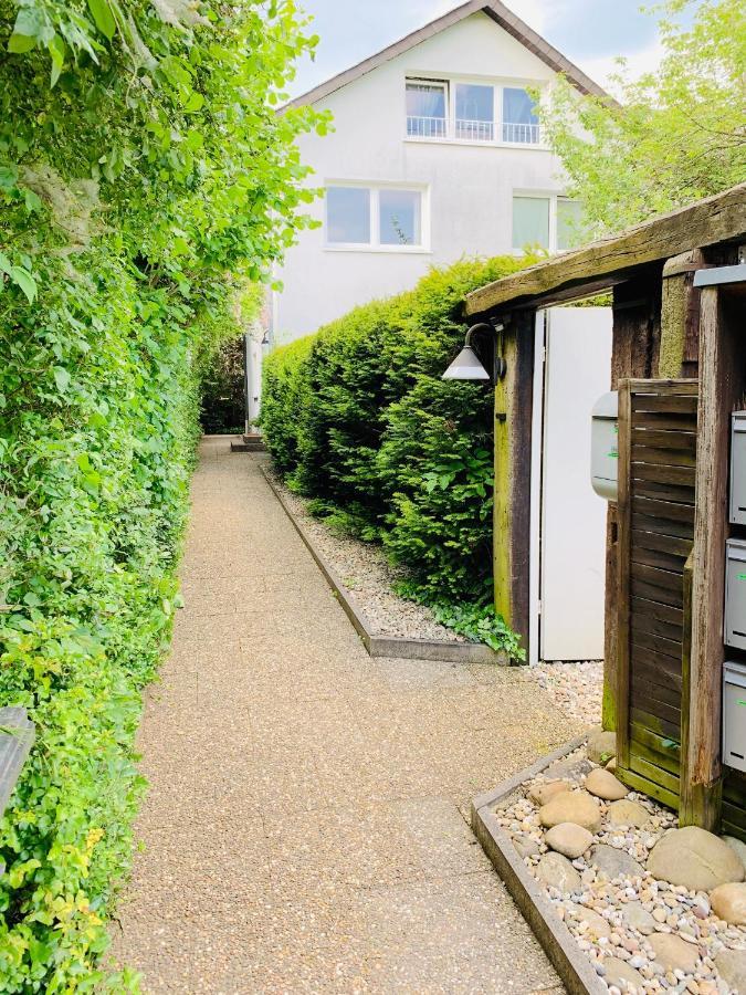 Ferienwohnung An Der Uniklinik Mit Eigener Kueche Und Renoviertem Badezimmer ฮอมบวร์ก ภายนอก รูปภาพ