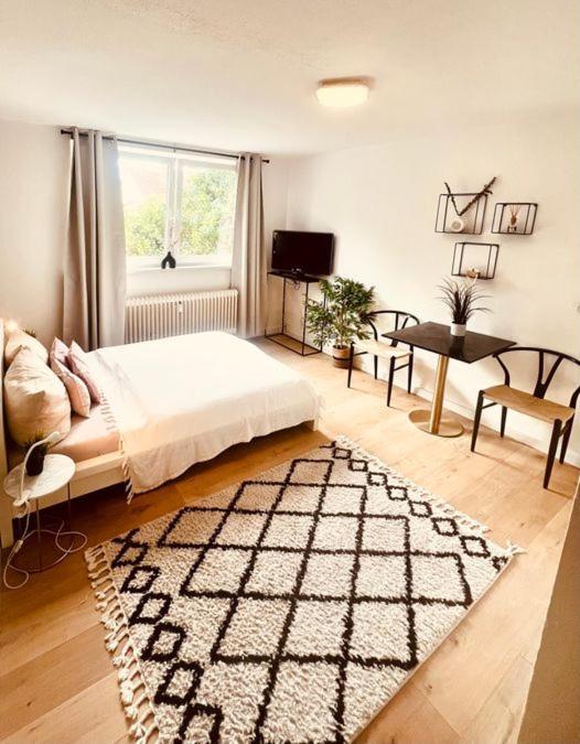 Ferienwohnung An Der Uniklinik Mit Eigener Kueche Und Renoviertem Badezimmer ฮอมบวร์ก ภายนอก รูปภาพ